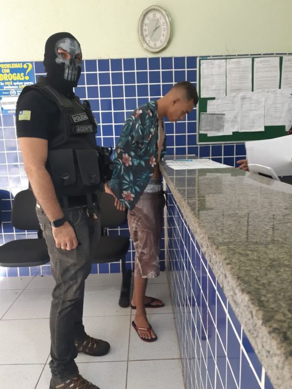 Prisão de jovem